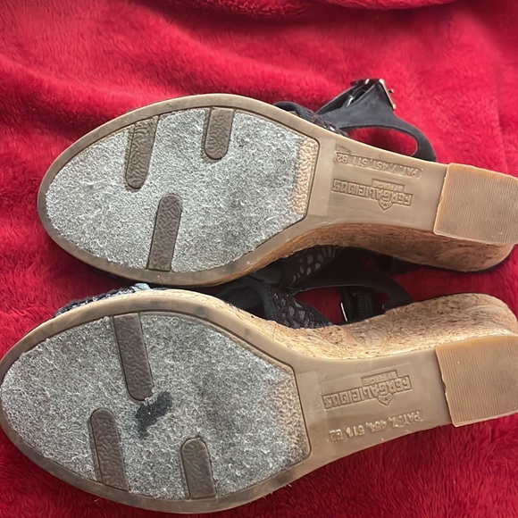 Fergalicious by Fergie black denim espadrilles with lace design - Picture 5 of 6